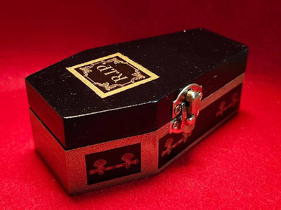 Finger Coffin